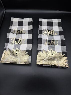 kate spade Black & White Buffalo Check Towels with Gold Sunflower